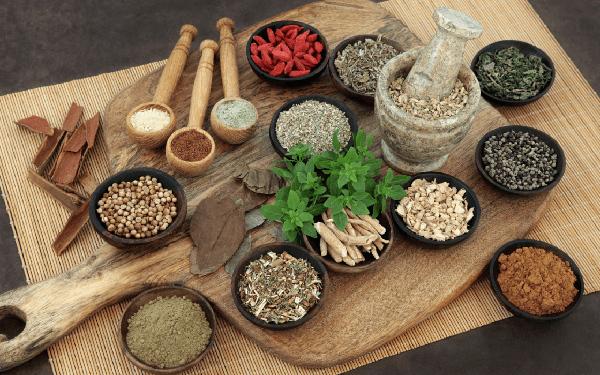 Hoạt huyết Nhất Nhất có thành phần thảo dược - an toàn khi sử dụng